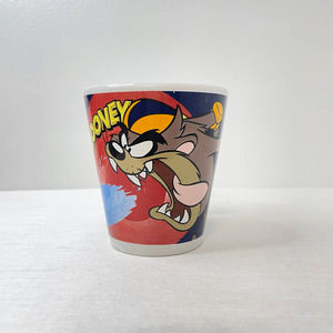 Warner Bros Looney Toons Tasmanian devil 2004 coffee mug